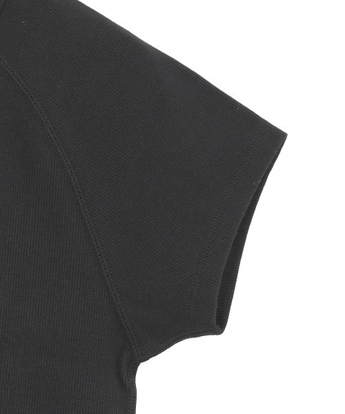 CLANE(クラネ)の「CLANE/クラネ/ROUND SHORT SLEEVE TOPS(Tシャツ/カットソー・レディース・ブラック/ホワイト・1)」の11枚目の写真