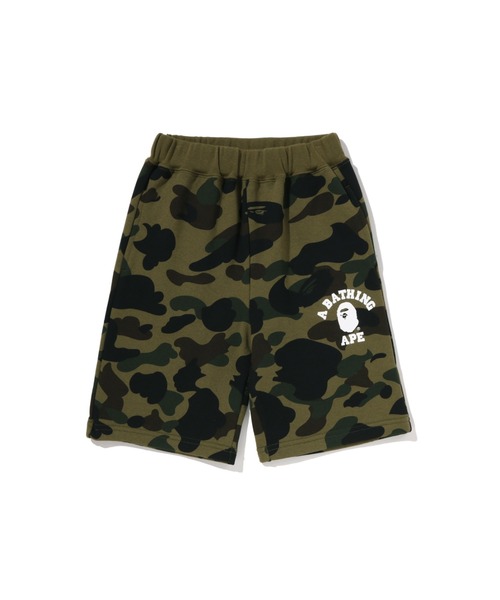 A BATHING APE（アベイシングエイプ）の「1ST CAMO COLLEGE SWEAT SHORTS（スウェットパンツ・キッズ・イエロー/グリーン・120/130/110/100/140）」の2枚目の写真