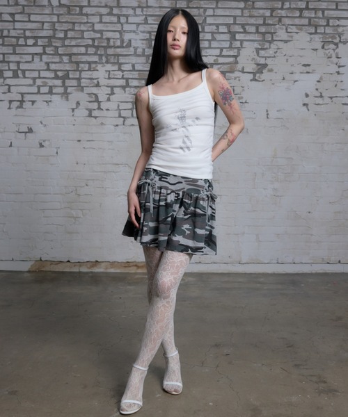 NIIER NOR(ニアノア)の「A'GEM/9 × .kom 『NIIER NOR/ニーアノア』LACE UP CAMO SKIRT/レースアップカモ スカート(スカート・レディース・グレー/カーキ・FREE)」の4枚目の写真