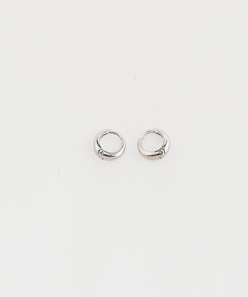 MIMILINE(ミミライン)の「ぷっくりミニループピアス/サージカルステンレス(ピアス(両耳用)・レディース・シルバー/ゴールド・FREE)」の8枚目の写真