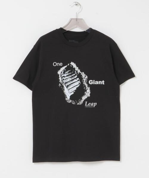 Cotton Expressions(コットンエクスプレッションズ)の「Cotton Expressions ONE GIANT LEAP T-SHIRTS(Tシャツ/カットソー・メンズ・ブラック・X-LARGE/LARGE/MEDIUM)」の1枚目の写真
