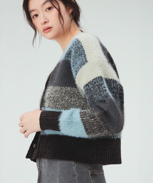 BEAMS HEART(ビームスハート)の「チェック Vネック カーディガン(カーディガン/ボレロ・レディース・ホワイト系その他5/ブラック/ダークブラウン・FREE)」の17枚目の写真