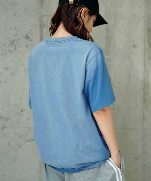 DEVILOCK(デビロック)の「DEVILOCK Sun Faded Vintage Logo Tee(Tシャツ/カットソー・メンズ・カーキ/ネイビー/ブラック・MEDIUM/X-LARGE/LARGE)」の5枚目の写真