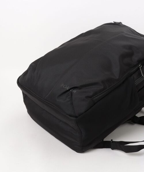 VIBGYOR（ヴィブジョー）の「Columbia(コロンビア) スターレンジスクエアバックパック  M（23L）Star Range? Square Backpack M 　リュック デイパック リュックサック バッグ（バックパック/リュック・メンズ・ブラック・FREE）」の3枚目の写真