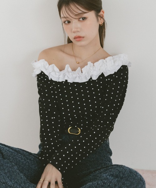 VANNIE U(ヴァニーユー)の「フリルワンショルダーカットソー(Tシャツ/カットソー・レディース・ブラック×ホワイト/ブラック・FREE)」の9枚目の写真