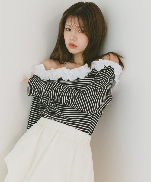VANNIE U(ヴァニーユー)の「フリルワンショルダーカットソー(Tシャツ/カットソー・レディース・ブラック×ホワイト/ブラック・FREE)」の21枚目の写真