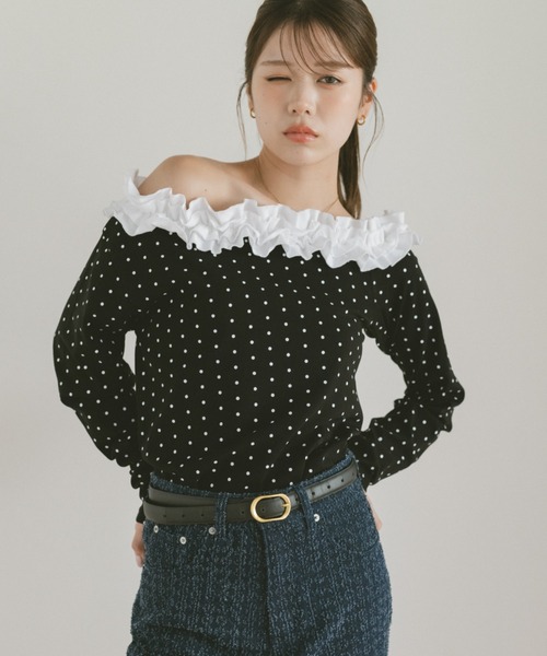 VANNIE U(ヴァニーユー)の「フリルワンショルダーカットソー(Tシャツ/カットソー・レディース・ブラック×ホワイト/ブラック・FREE)」の8枚目の写真