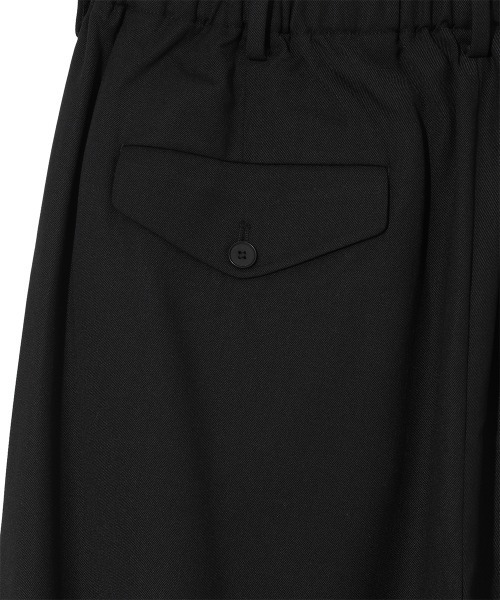 MODE COMMUTER（モードコミューター）の「[MC by HIDETAKA FUKUZONO  COLLECTION] ELASTIC WAIST TUCK PANTS（スラックス・メンズ・ベージュ/ブラック・SMALL/MEDIUM/LARGE）」の8枚目の写真