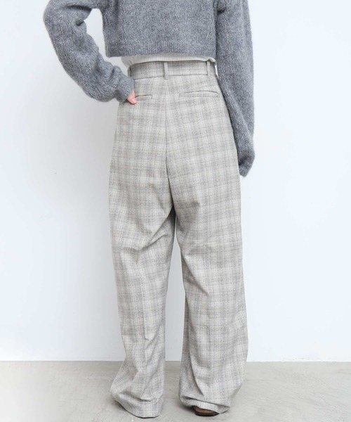 fig Ｌondon（フィグロンドン）の「CHECK 3tuck pants（その他パンツ・レディース・ブラック/グレー・1/0）」の13枚目の写真