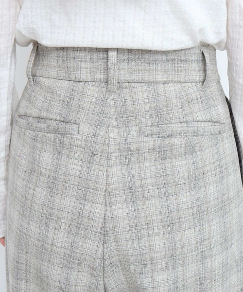 fig Ｌondon（フィグロンドン）の「CHECK 3tuck pants（その他パンツ・レディース・ブラック/グレー・1/0）」の19枚目の写真