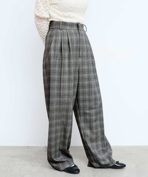 fig Ｌondon（フィグロンドン）の「CHECK 3tuck pants（その他パンツ・レディース・ブラック/グレー・1/0）」の5枚目の写真