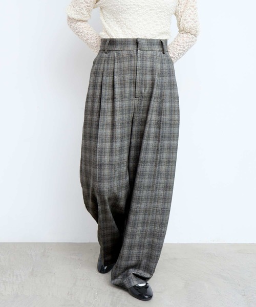 fig Ｌondon（フィグロンドン）の「CHECK 3tuck pants（その他パンツ・レディース・ブラック/グレー・1/0）」の7枚目の写真