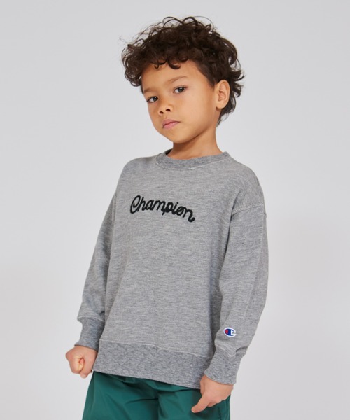 Champion(チャンピオン)の「【Champion/チャンピオン】キッズ クルーネックスウェットシャツ(Tシャツ/カットソー・キッズ・レッド/ブルー系その他/チャコール・100/110/120/130/140/150/160)」の1枚目の写真
