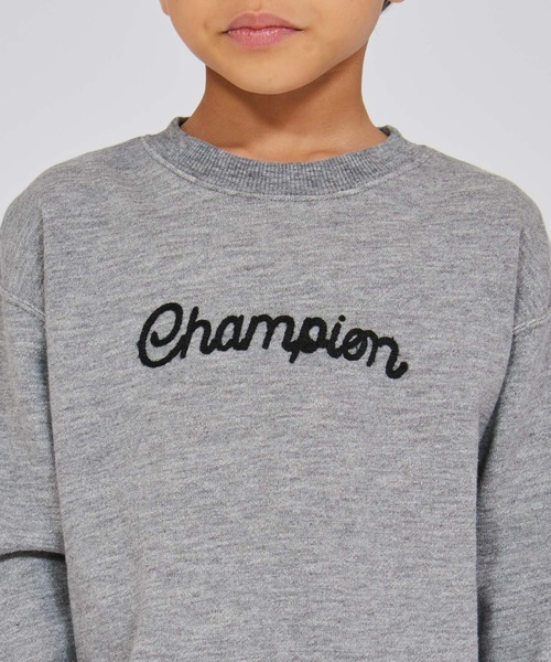 Champion(チャンピオン)の「【Champion/チャンピオン】キッズ クルーネックスウェットシャツ(Tシャツ/カットソー・キッズ・レッド/ブルー系その他/チャコール・100/110/120/130/140/150/160)」の4枚目の写真