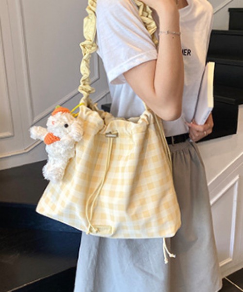 Mignonjour(ミニョンジュール)の「Mignonjour/くしゅくしゅチェック柄巾着バッグ M2963(ハンドバッグ・レディース・イエロー/パープル・FREE)」の8枚目の写真