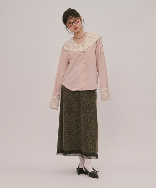 loin nuit(ロワンニュイ)の「spangle lace collar blouse / スパンコールレースカラーブラウス(シャツ/ブラウス・レディース・バーガンディー/ピンク/アイボリー・FREE)」の4枚目の写真