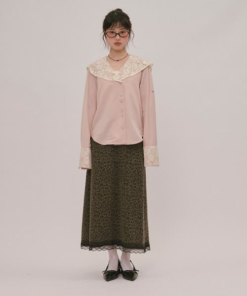 loin nuit(ロワンニュイ)の「spangle lace collar blouse / スパンコールレースカラーブラウス(シャツ/ブラウス・レディース・バーガンディー/ピンク/アイボリー・FREE)」の5枚目の写真