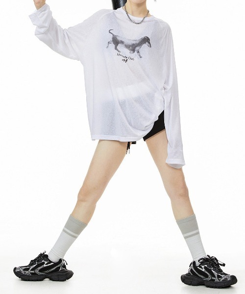 SHEPP（シープ）の「【26年秋冬新作】ドッグ グラフィック ラグラン シアー ロングTシャツ ロンT（Tシャツ/カットソー・レディース・ピンク/サックスブルー/ホワイト・F）」の14枚目の写真