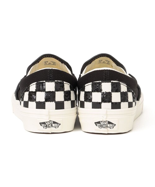 VANS（バンズ）の「VANS: Classic Slip-On（スニーカー・レディース・ブラック・30/35/40/45/50）」の4枚目の写真