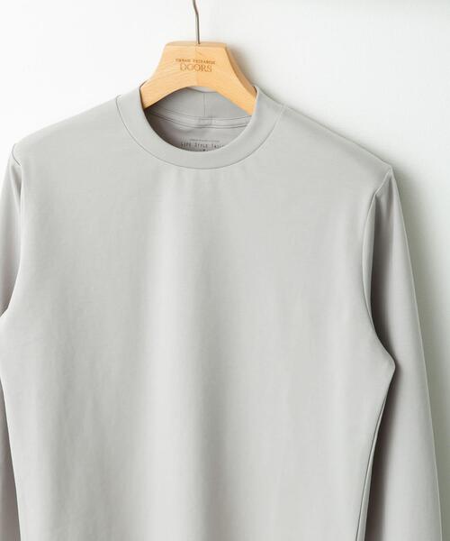 URBAN RESEARCH DOORS(アーバンリサーチドアーズ)の「LIFE STYLE TAILOR ポンチ長袖ドレスTシャツ(シャツ/ブラウス・メンズ・グレー系その他/ブラック/ホワイト・LARGE/X-LARGE/MEDIUM)」の1枚目の写真