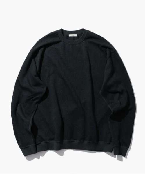 ATON(エイトン)の「ATON (エイトン)COTTON CASHMERE JACQUARD | CREW NECK SWEATER(ニット/セーター・メンズ・チャコールグレー・6/2/4)」の1枚目の写真