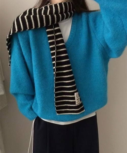 yuue' ( wear )(ユーイ)の「Vネックルーズニットトップス(ニット/セーター・レディース・アイボリー/ブルー/グレー/レッド・FREE)」の19枚目の写真