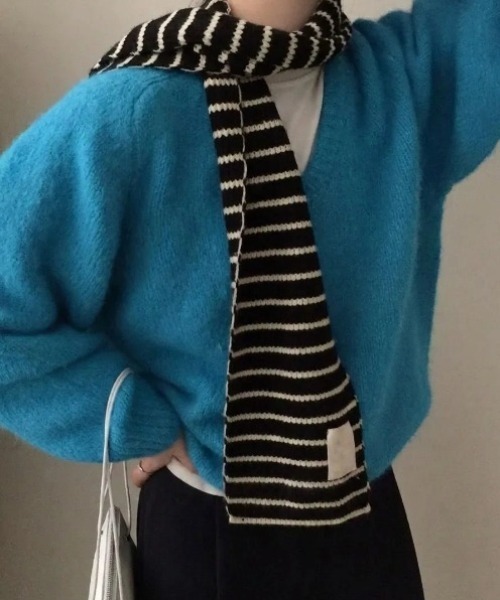 yuue' ( wear )(ユーイ)の「Vネックルーズニットトップス(ニット/セーター・レディース・アイボリー/ブルー/グレー/レッド・FREE)」の20枚目の写真