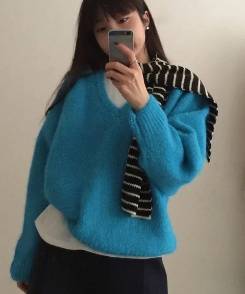 yuue' ( wear )(ユーイ)の「Vネックルーズニットトップス(ニット/セーター・レディース・アイボリー/ブルー/グレー/レッド・FREE)」の18枚目の写真