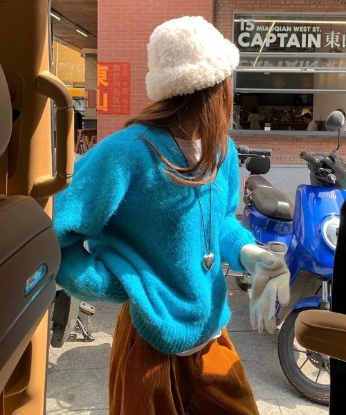 yuue' ( wear )(ユーイ)の「Vネックルーズニットトップス(ニット/セーター・レディース・アイボリー/ブルー/グレー/レッド・FREE)」の21枚目の写真
