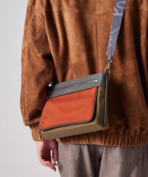 Paul Smith(ポールスミス)の「ブランデッドナイロン ショルダーバッグ【553458 N311S】(ショルダーバッグ・メンズ・ネイビー/ブラック/グレイッシュベージュ・FREE)」の18枚目の写真