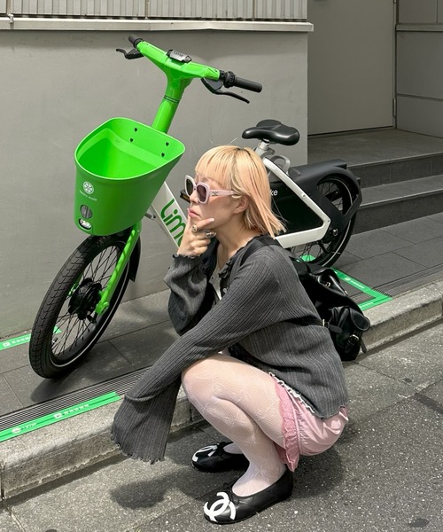 Alley Tokyo(アリートーキョー)の「ふりふりいっぱいレイヤードしてる風カーデ(カーディガン/ボレロ・レディース・レッド/グレー/サックスブルー・FREE)」の17枚目の写真