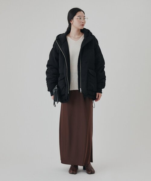Omekashi(オメカシ)の「Vネックラウンドヤクニット(ニット/セーター・レディース・ブラウン/モカ/オフホワイト・FREE)」の19枚目の写真
