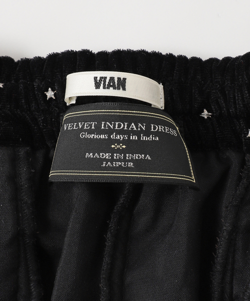 Spick & Span(スピックアンドスパン)の「VIAN / ヴィアン スターダストグリッターベルベットイージーワイドパンツ(その他パンツ・レディース・ブラック/ネイビー・38)」の15枚目の写真