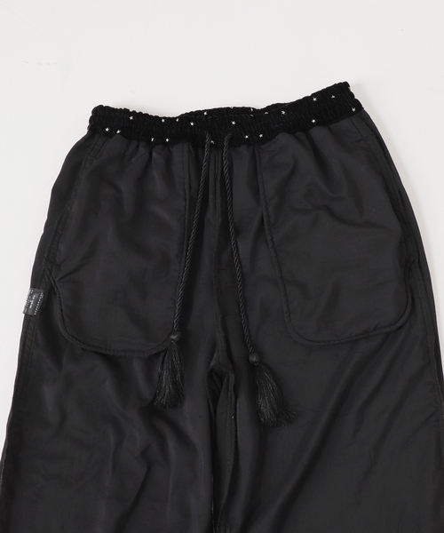 Spick & Span(スピックアンドスパン)の「VIAN / ヴィアン スターダストグリッターベルベットイージーワイドパンツ(その他パンツ・レディース・ブラック/ネイビー・38)」の16枚目の写真