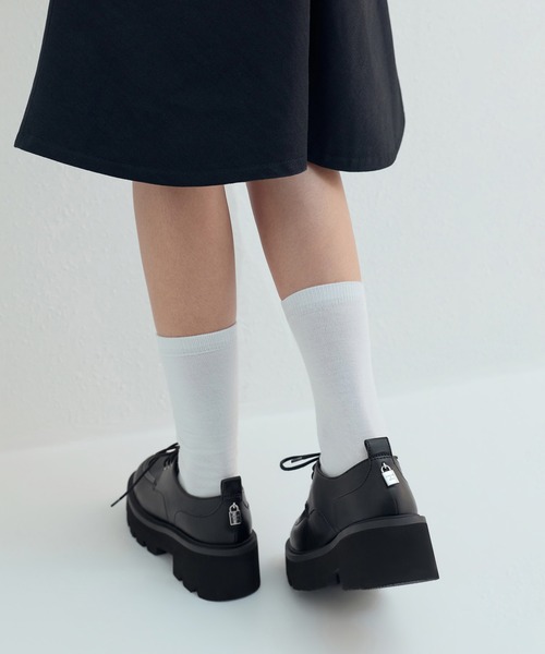 CHARLES & KEITH（チャールズ & キース）の「Griselda グリゼルダ リッジドソール ダービーシューズ（ローファー・レディース・ダークブラウン/ブラック・24.5cm/23.5cm/23cm/22.5cm/25.5cm/25cm）」の3枚目の写真