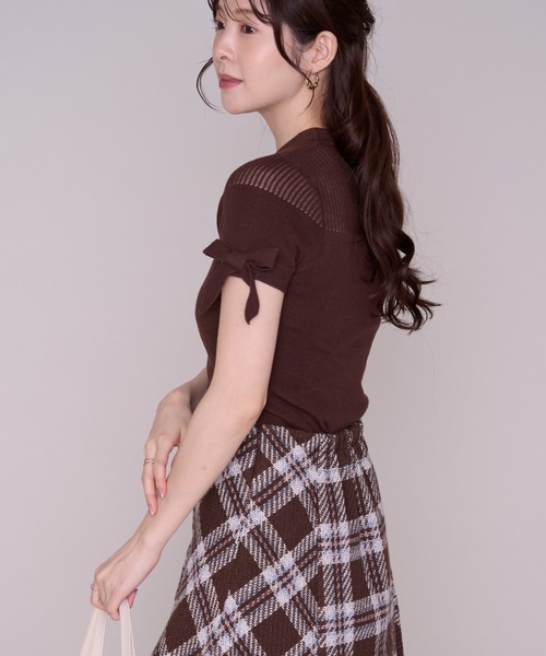 MISCH MASCH(ミッシュマッシュ)の「2026秋冬新作 シアー切替袖リボンニット(ニット/セーター・レディース・ブラウン/アイボリー/グレー・フリ-)」の11枚目の写真