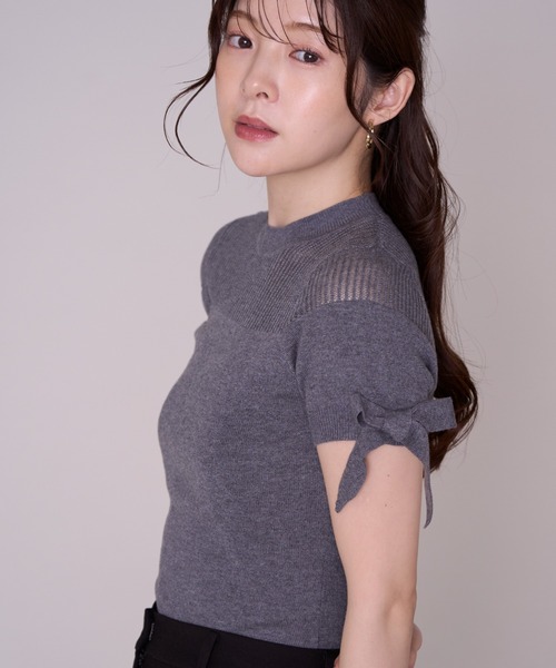 MISCH MASCH(ミッシュマッシュ)の「2026秋冬新作 シアー切替袖リボンニット(ニット/セーター・レディース・ブラウン/アイボリー/グレー・フリ-)」の22枚目の写真