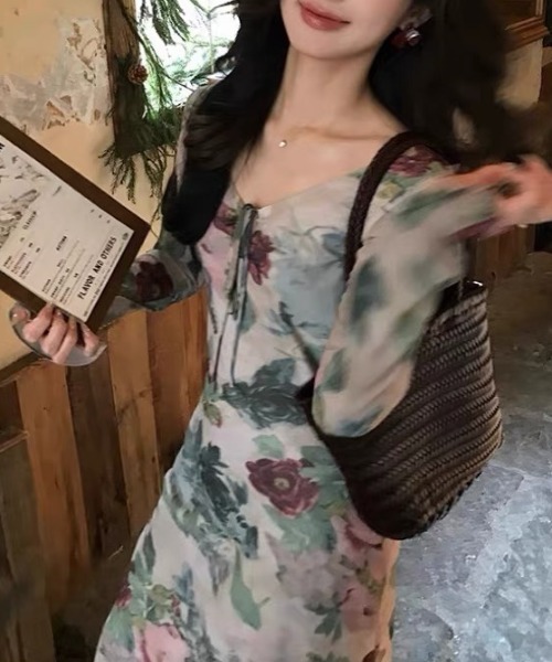 CELENA BEATS(セレナビーツ)の「ヴィンテージフラワーシアーロングワンピース(ワンピース・レディース・アイボリー・S/M/L)」の9枚目の写真