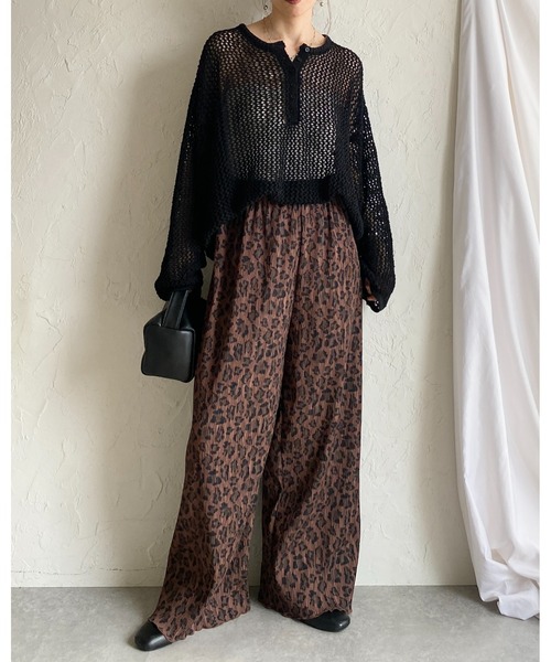 She's Closet(シーズクローゼット)の「ヒョウ柄 レオパード & 水玉 ドット柄 ストレート ワイド プリーツパンツ(その他パンツ・レディース・ブラック/チャコールグレー/ドット/ブラウン・FREE)」の15枚目の写真