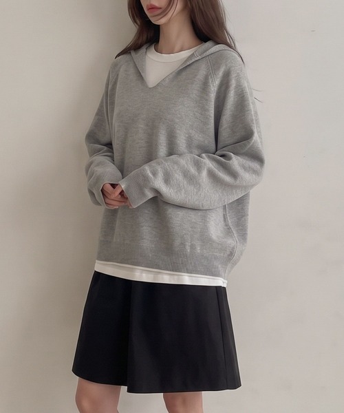 aimoha（アイモハ）の「アンチピリングVネックフードニット（ニット/セーター・レディース・ライトグレー/ベージュ/アイボリー・FREE）」の4枚目の写真