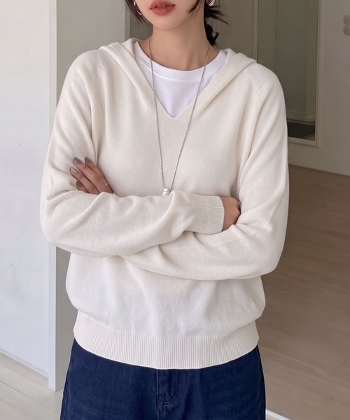 aimoha（アイモハ）の「アンチピリングVネックフードニット（ニット/セーター・レディース・ライトグレー/ベージュ/アイボリー・FREE）」の11枚目の写真
