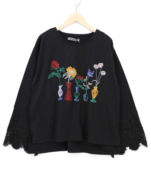 iS ScoLar(イズスカラー)の「563228:花瓶の花刺繍 袖レース付きプルオーバー(Tシャツ/カットソー・レディース・ブラック/パープル・M)」の9枚目の写真
