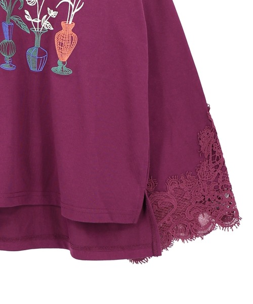 iS ScoLar(イズスカラー)の「563228:花瓶の花刺繍 袖レース付きプルオーバー(Tシャツ/カットソー・レディース・ブラック/パープル・M)」の14枚目の写真