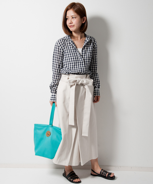 AMERICAN RAG CIE（アメリカンラグシー）の「AMERICAN RAG CIEコットンアムンゼンレギュラーシャツ/207-AIP-L161-SH040（シャツ/ブラウス・レディース・ブルー系その他/ホワイト・FREE）」の7枚目の写真