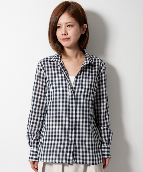 AMERICAN RAG CIE（アメリカンラグシー）の「AMERICAN RAG CIEコットンアムンゼンレギュラーシャツ/207-AIP-L161-SH040（シャツ/ブラウス・レディース・ブルー系その他/ホワイト・FREE）」の14枚目の写真