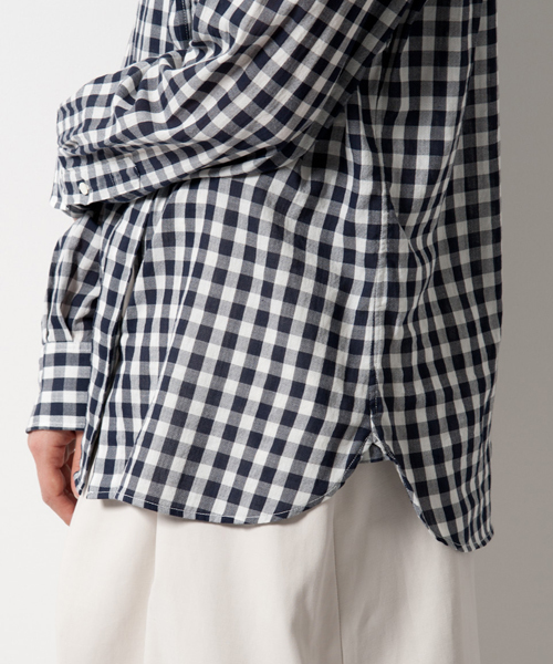 AMERICAN RAG CIE（アメリカンラグシー）の「AMERICAN RAG CIEコットンアムンゼンレギュラーシャツ/207-AIP-L161-SH040（シャツ/ブラウス・レディース・ブルー系その他/ホワイト・FREE）」の10枚目の写真