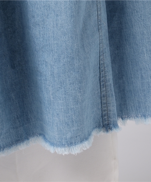 LBC（エルビーシー）の「デニム刺繍ガウン         （ワンピース・レディース・ライトブルー/ブルー・MEDIUM/LARGE）」の6枚目の写真