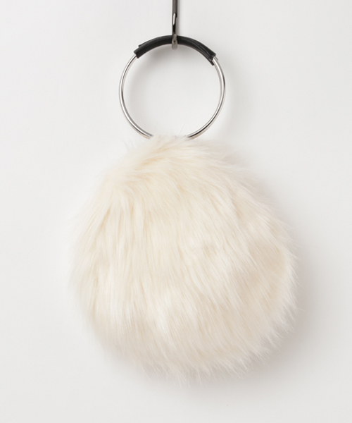 Green　Parks（グリーンパークス）の「・リング×ファー2wayバッグ（ハンドバッグ・レディース・アイボリー/サックスブルー/グレー/オレンジ・FREE）」の9枚目の写真