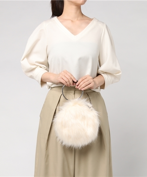 Green　Parks（グリーンパークス）の「・リング×ファー2wayバッグ（ハンドバッグ・レディース・アイボリー/サックスブルー/グレー/オレンジ・FREE）」の7枚目の写真