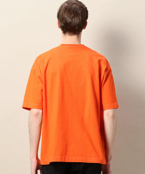 UNIVERSAL OVERALL（ユニバーサルオーバーオール）の「【別注】 ＜UNIVERSAL OVERALL（ユニバーサル オーバーオール）＞ 1POC S/T/Tシャツ（Tシャツ/カットソー・メンズ・ホワイト/ダークグレー/ベージュ/オレンジ・LARGE/X-LARGE/MEDIUM/SMALL）」の13枚目の写真